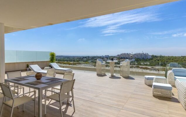 Las Colinas Golf & Country Club - Photo 34