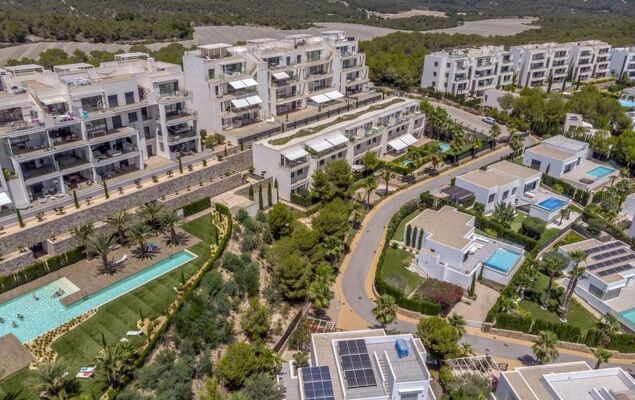 Las Colinas Golf & Country Club - Photo 47